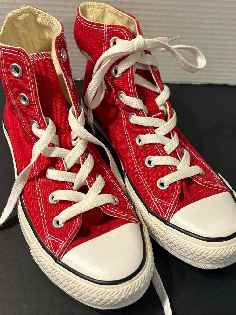 Red CONVERSE Chuck Taylor ALL STAR HIGH TOP Women Size 7.5 Men 5.5